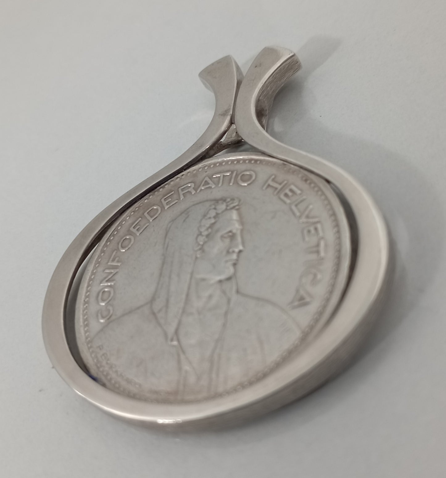 Swiss 5 Franc Silver Coin from 1954 set in Silver Pendant